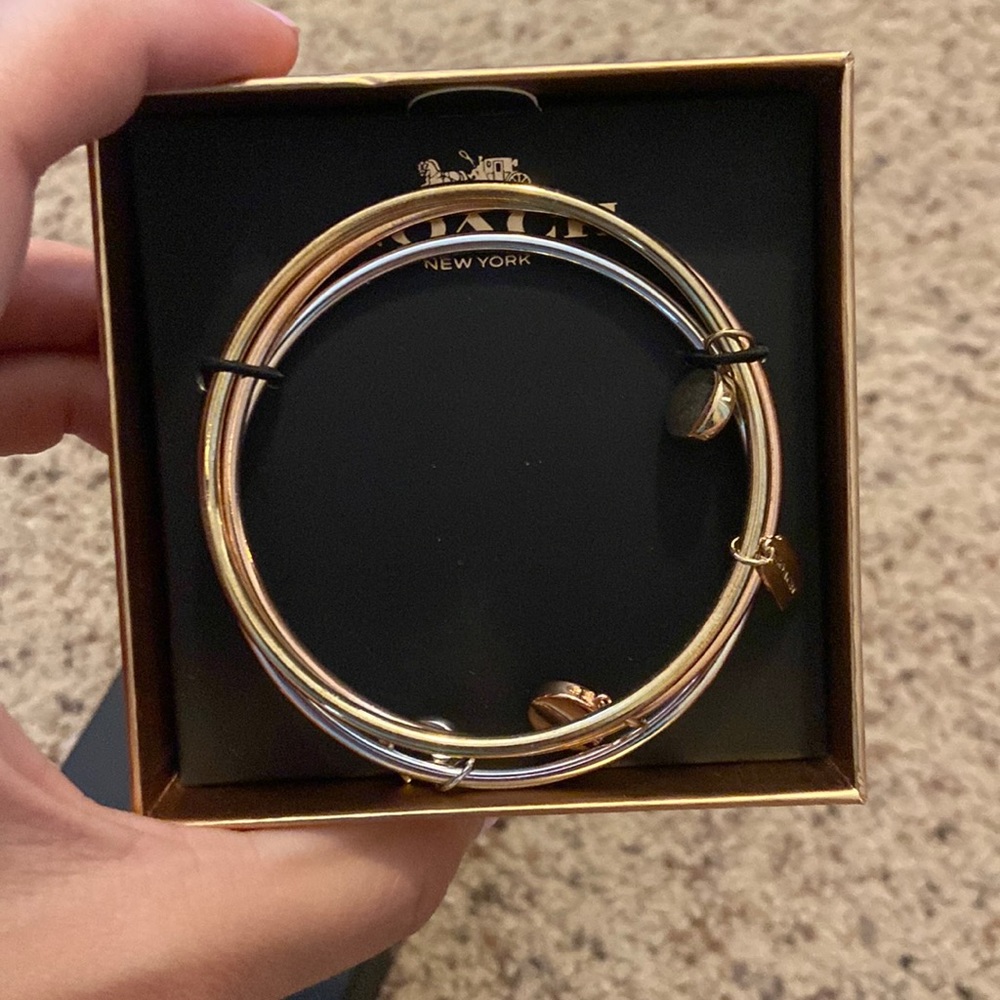 coach bracelet set